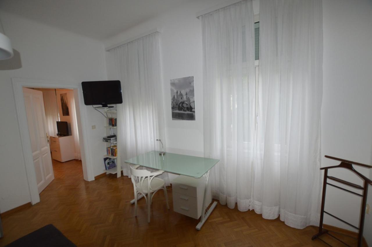 Apartment Penzing Vienna Exterior photo