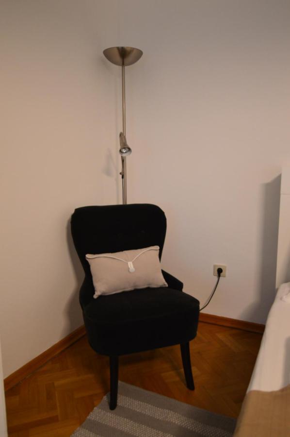 Apartment Penzing Vienna Exterior photo