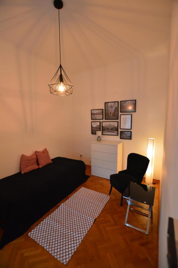 Apartment Penzing Vienna Exterior photo