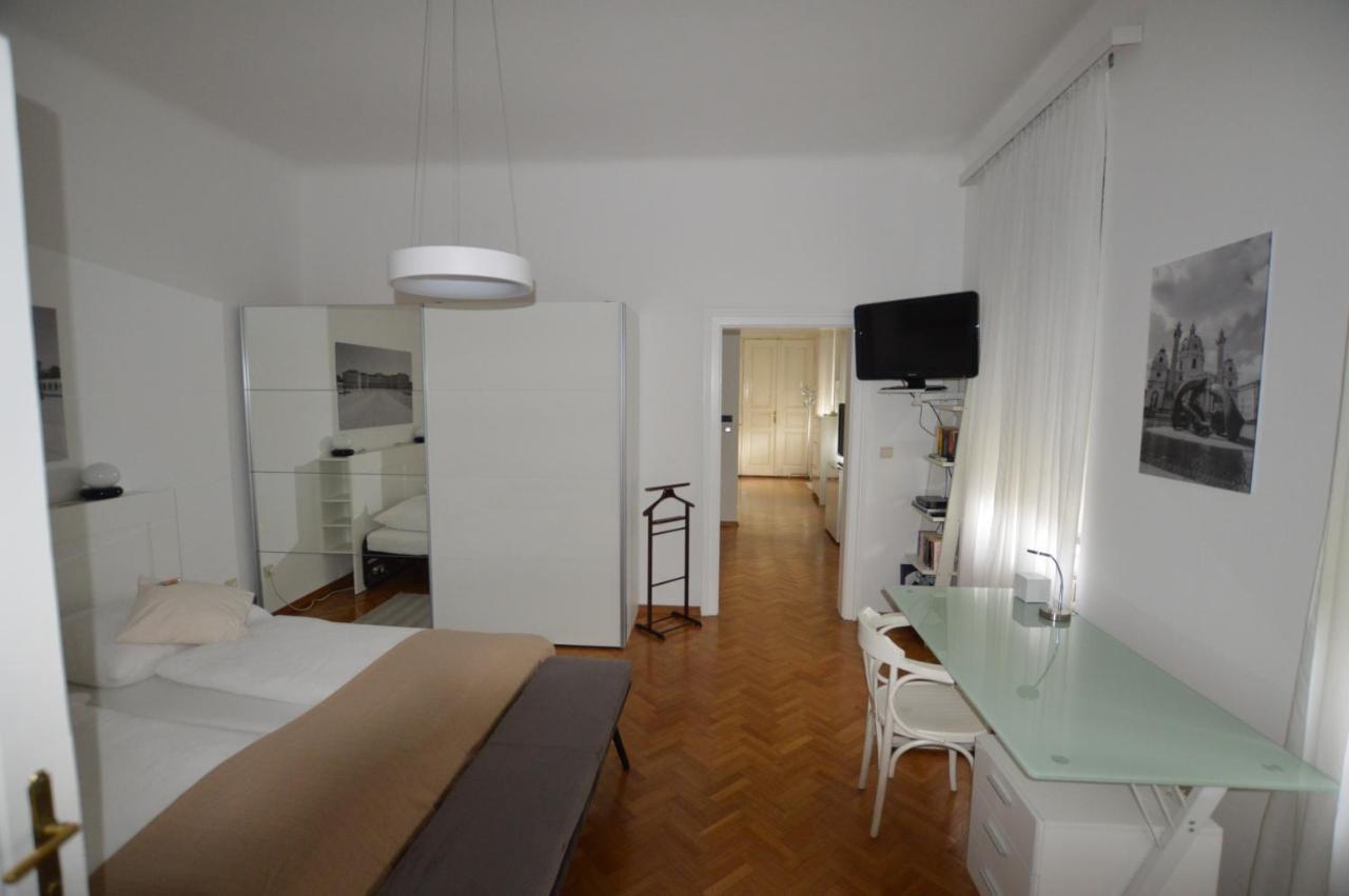 Apartment Penzing Vienna Exterior photo